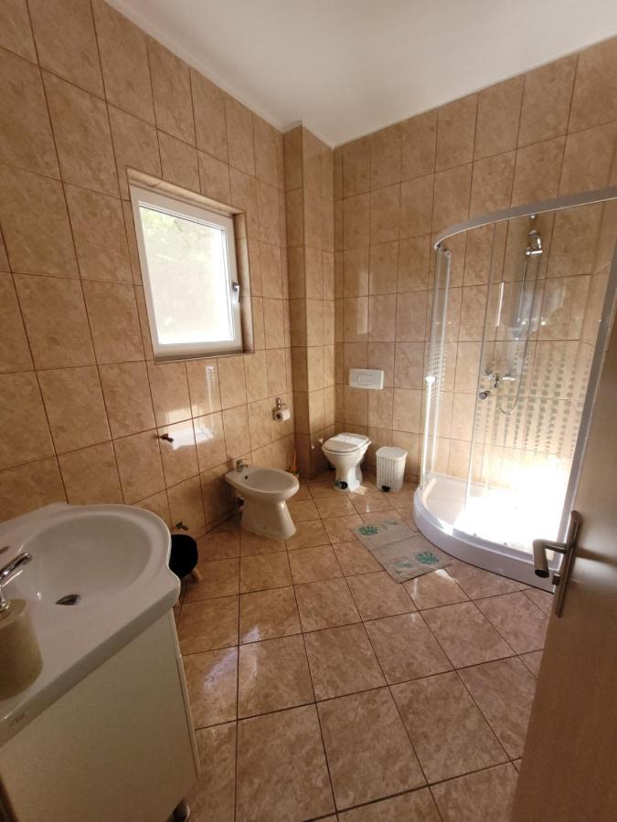Отель Casa Patryk Оршова Экстерьер фото